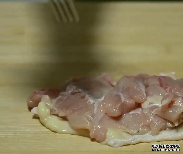 雞腿的新吃法，不蒸不煮不烤，不用一滴油，外香內(nèi)酥太好吃了
