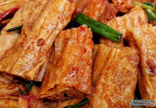 腐竹這么做，比肉還好吃，鮮香美味超下飯，必備家常菜