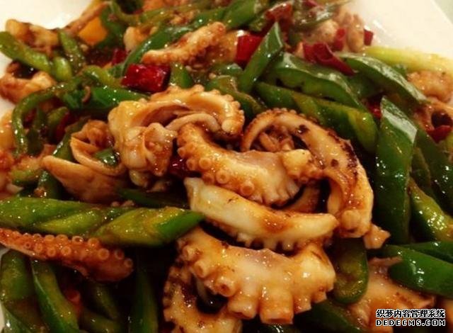這種海鮮價格不貴，簡單炒一炒即可，味美多滋口感特棒