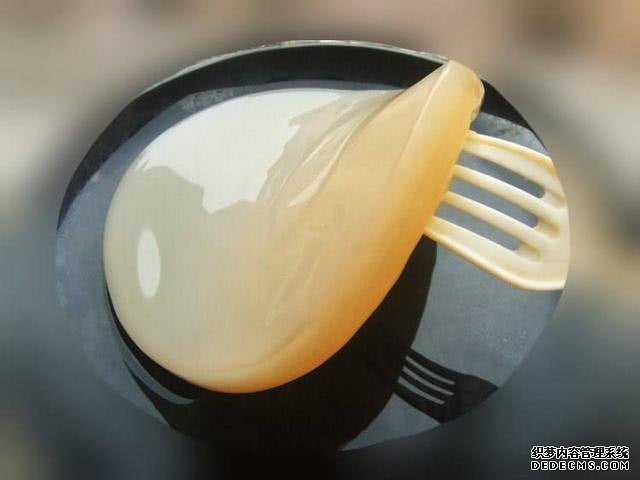 這種北方稀奇物美食，看著像一塊“肥肉”，上年紀(jì)的人才看懂