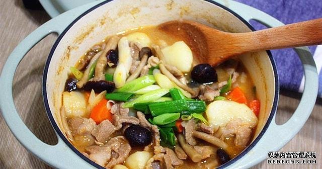 學(xué)會這樣做梨子燉肉，真是太香了，美味解饞超好吃，上桌就掃光