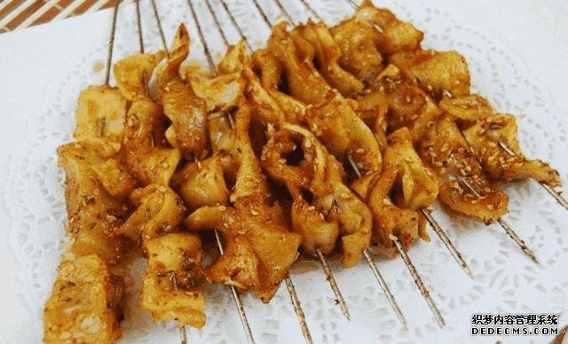 來東北不吃這7種燒烤，服務(wù)員都看不上你，東北人：懂行的這樣吃