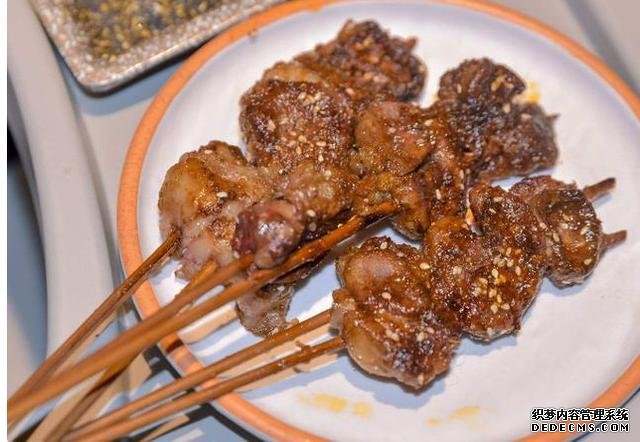 讓南方人“反感”的4種小吃，烤腰子竟上榜，它是北方人心頭愛(ài)