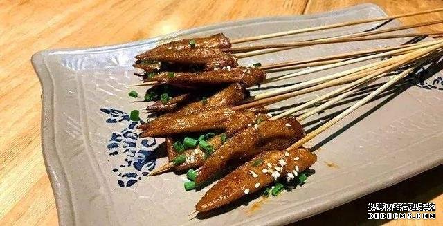 吃燒烤必點(diǎn)的5葷5素，包你不虧本，老板直呼：遇到“對手”了