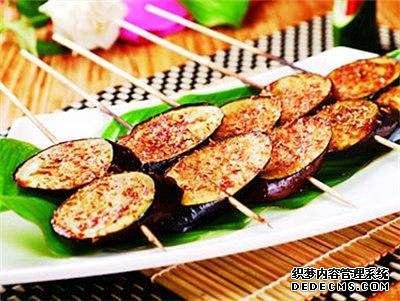 吃燒烤必點(diǎn)的5葷5素，包你不虧本，老板直呼：遇到“對手”了
