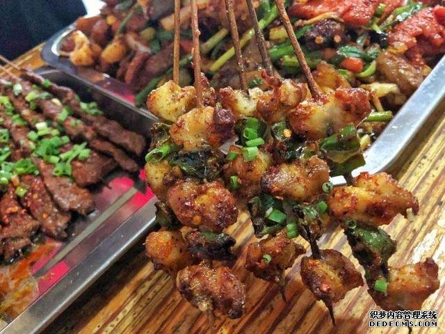 吃燒烤必點(diǎn)的5葷5素，包你不虧本，老板直呼：遇到“對手”了