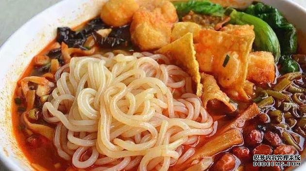 中國以“臭”為美的4種美食，臭豆腐上榜，吃過的都是“勇士”