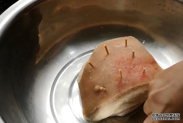 五花肉別只會(huì)紅燒了，教你一個(gè)新做法，軟爛入味特解饞，太好吃了