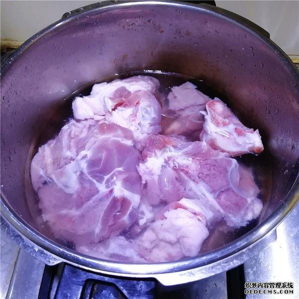 老公隔三差五就饞這菜，1斤才12元，比紅燒肉香多了，1周吃1次