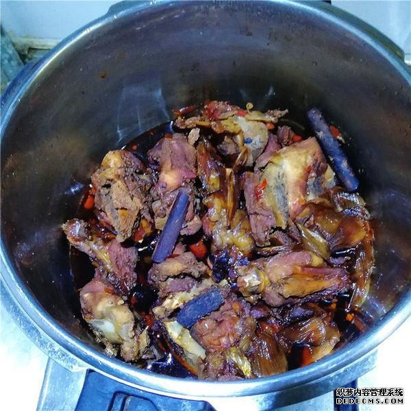 老公隔三差五就饞這菜，1斤才12元，比紅燒肉香多了，1周吃1次