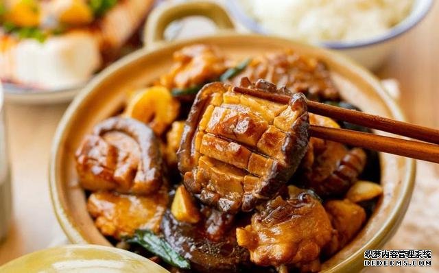 上桌比肉還搶手的6道美食，宅家期間一天學一樣，一周不重樣