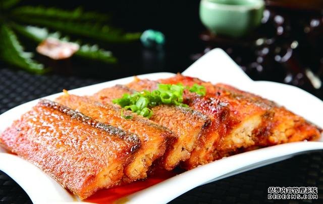 15道葷菜熱菜做法，10道涼菜下酒菜做法，簡(jiǎn)單易做，待客備用