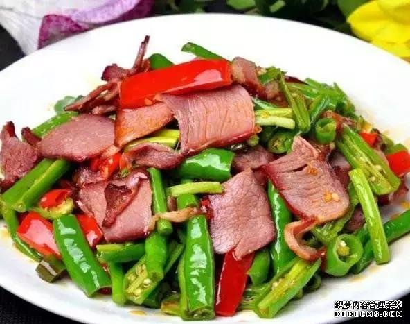 15道葷菜熱菜做法，10道涼菜下酒菜做法，簡(jiǎn)單易做，待客備用