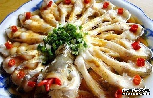 15道葷菜熱菜做法，10道涼菜下酒菜做法，簡(jiǎn)單易做，待客備用