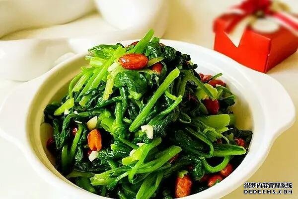 15道葷菜熱菜做法，10道涼菜下酒菜做法，簡(jiǎn)單易做，待客備用