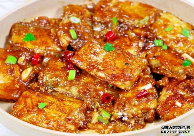 心情不好試試幾道家常下酒菜，做法簡(jiǎn)單，鮮香入味，喝兩杯解解悶