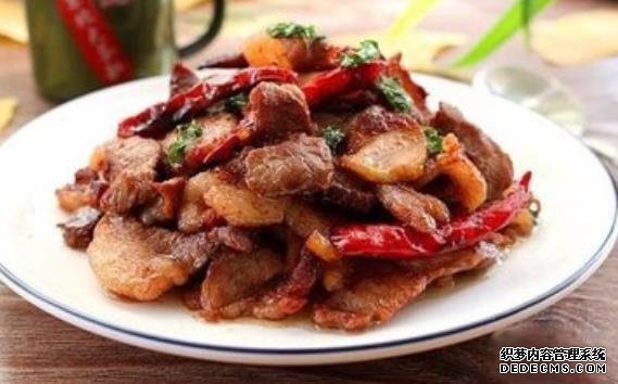 美食推薦：娃娃菜腐竹、咸蛋黃茶樹菇、薄荷羊肉、五香雞爪的做法