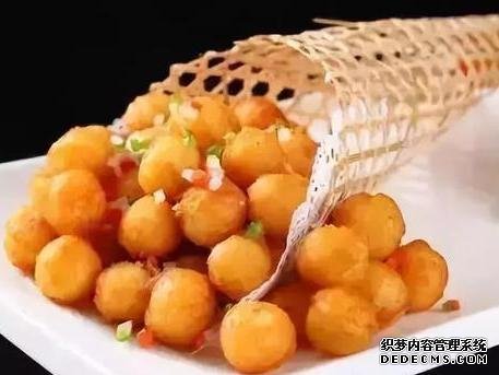 舌尖上的誘惑：生焗鮮鮑仔、椒鹽小土豆、臘香鍋巴，值得推薦
