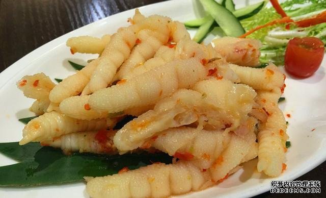 這幾道美食配上啤酒，相當(dāng)不錯，越吃越有味