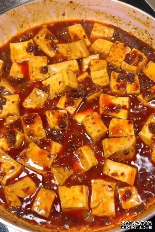 麻婆豆腐的家常做法，口感順滑，麻辣鮮香，這個(gè)竅門一定要記住