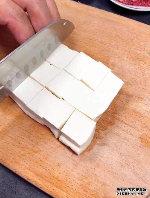 麻婆豆腐的家常做法，口感順滑，麻辣鮮香，這個(gè)竅門一定要記住