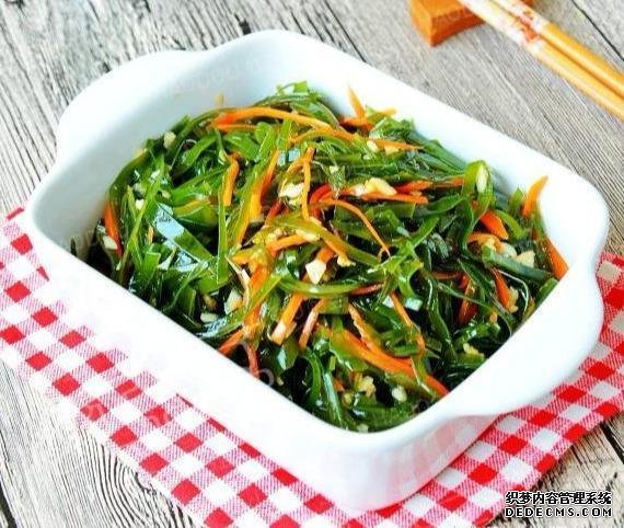 年夜飯推薦：腐乳扣肉，蔥油拌海帶，糖醋排骨的做法