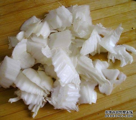 家庭版自制水煮肉，肉嫩軟滑，麻辣鮮香，每次做都不夠吃