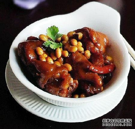 10款肉類菜品的簡單做法。不會做的趕緊學(xué)起來，絕對有一款你喜歡