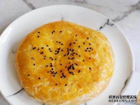 香蕉酸奶三明治、芝士紅薯餅、豆腐肉夾這幾道家常菜的做法