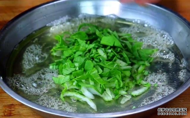 雞蛋別再炒著吃，教你新做法，不炒不燉不油炸，出鍋比肉香