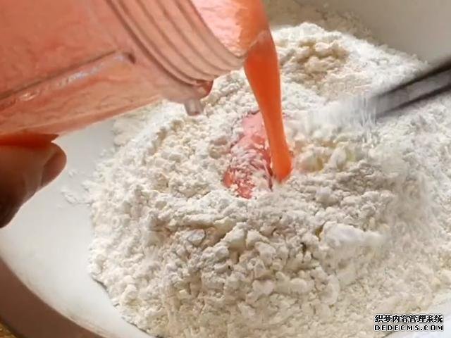 蘿卜渾身都是寶，教你秘制新吃法，不炒不燉不炸，出鍋全家流口水