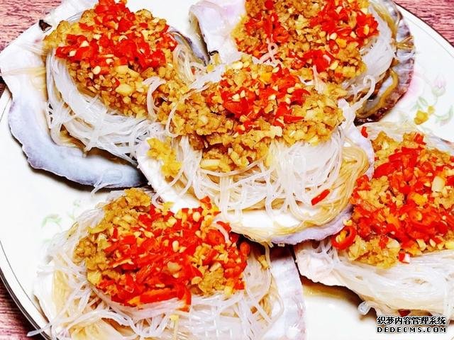 十分鐘搞定蒜蓉粉絲扇貝，料足味鮮全家愛吃，比外面賣的好吃百倍