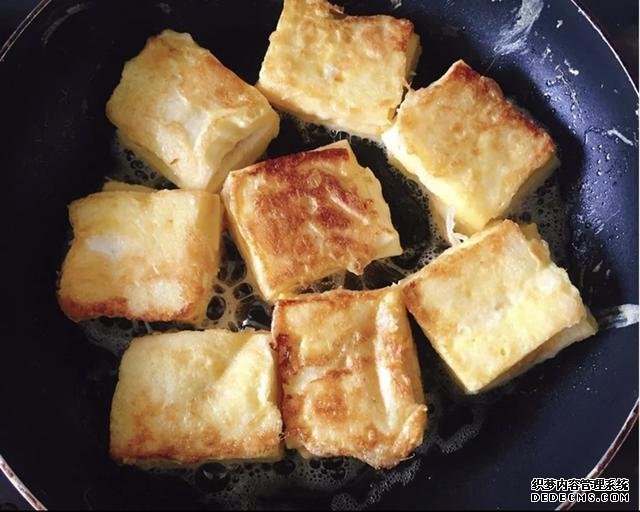 老外每天都吃面包，這種做法他們肯定不知道，2片面包幾分鐘就好