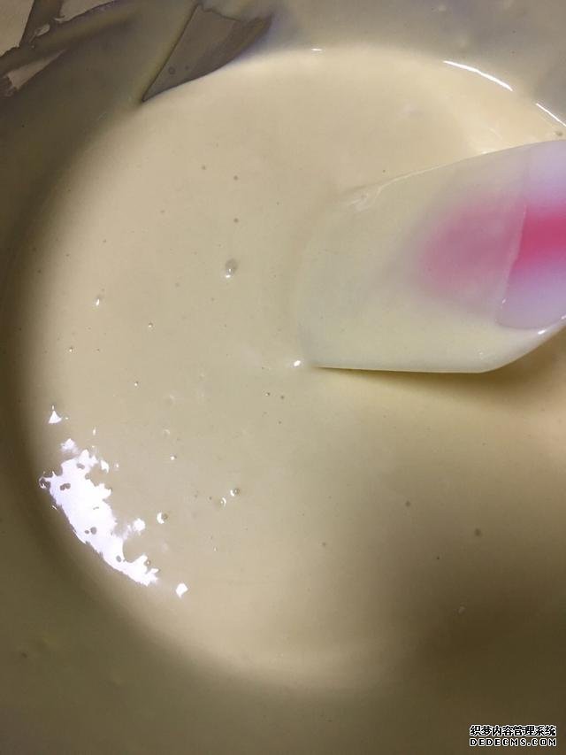 清爽的芒果千層蛋糕，吃了還想吃，再也不用買，一個平底鍋搞定。