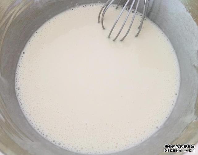 宅在家里做甜品雪媚娘，軟軟糯糯，入口即化，做法超簡單，零失敗