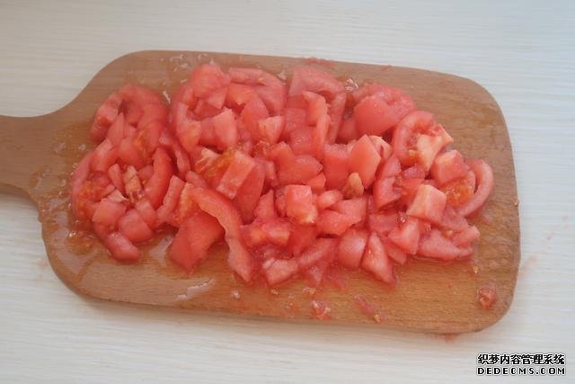 芝士控不可錯(cuò)過的番茄雞肉焗飯，無敵拉絲