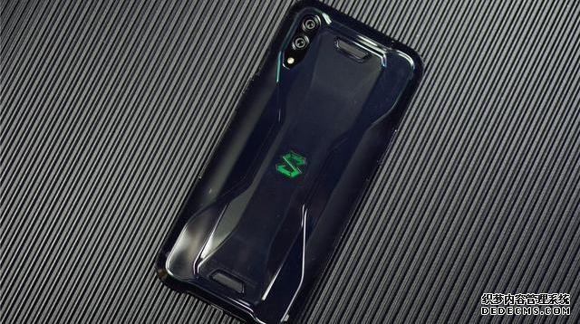 從3799跌至2699！液冷散熱+4000mAh+8GB+256GB，網(wǎng)友：終于等到了