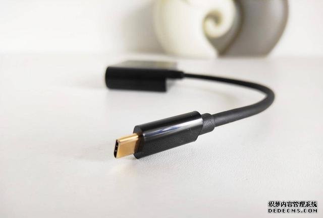 做個(gè)抬頭黨，畢亞茲Type-C轉(zhuǎn)HDMI、VGA轉(zhuǎn)換器給你大屏追劇體驗(yàn)