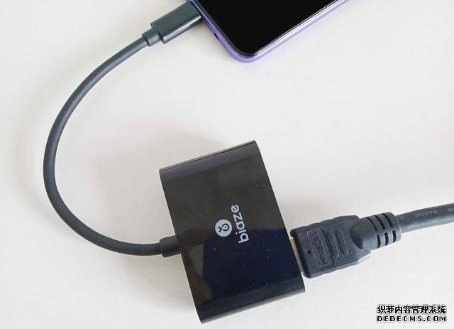 做個(gè)抬頭黨，畢亞茲Type-C轉(zhuǎn)HDMI、VGA轉(zhuǎn)換器給你大屏追劇體驗(yàn)