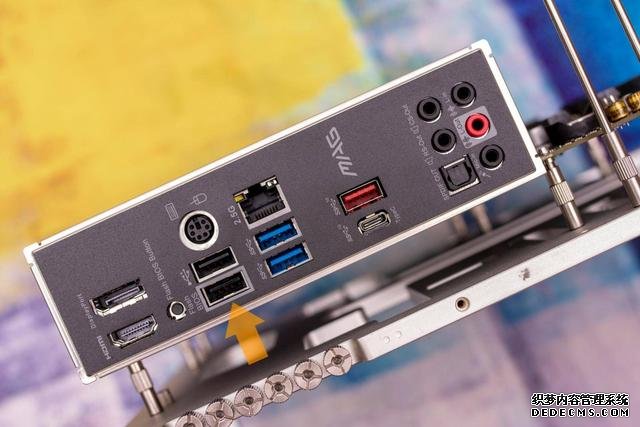 升級PCI-E 4.0，支持雙顯卡，微星B550M迫擊炮開箱