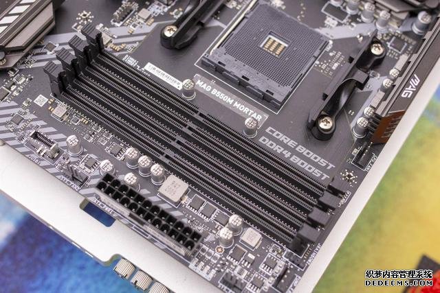 升級PCI-E 4.0，支持雙顯卡，微星B550M迫擊炮開箱