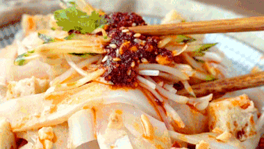 一碗涼皮的營養(yǎng)真相：你吃進去的大概只有熱量了……
