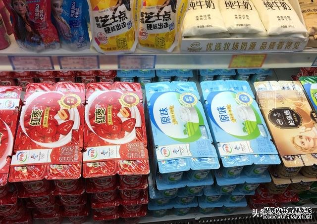 全脂、低脂、脫脂牛奶，應(yīng)該怎么選？4個知識點(diǎn)，教你正確喝牛奶