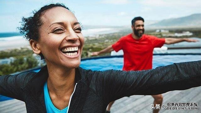 運動是如何改善情緒的？堅持健身真的可以讓你精神更健康，更快樂